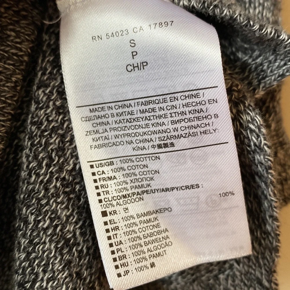 Banana Republic Sweater - Picture 3 of 6